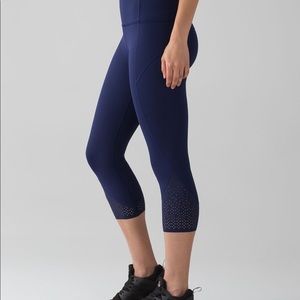 5 for $25 Lululemon Anew Crops 21”